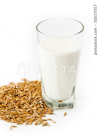 Oats and milk Oats and milk 38837057