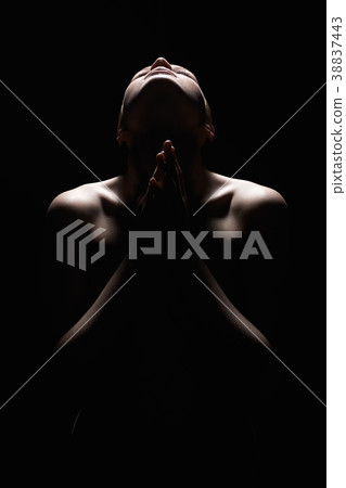 Nude Girl. Silhouette of young Woman Body 38837443