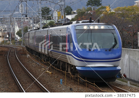 Limited Express Super Hakuto on the JR Kobe Line (HOT7000 Series: Kyoto ⇔ Tottori) 38837475