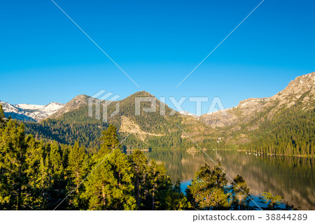 Lake Tahoe landscape - California, USA 38844289