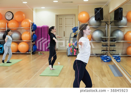 Women doing Pilates in gym 38845923