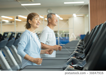 Senior running machine gym training image 38847916