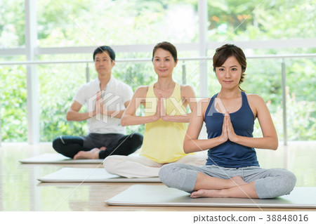 瑜伽健身房健身房訓練室圖像 38848016