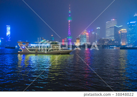 從外灘到浦東夜景(中國 - 上海) 從外灘到浦東夜景(中國 - 上海) 38848022
