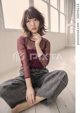 Curly Hair Bob Style Japanese Women Stock Photo 38848218 Pixta