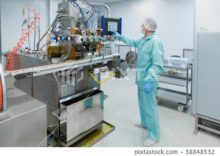 Pharmacy industry factory man worker in protective 38848532