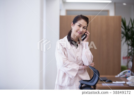 女經理業務 女經理業務 38849172