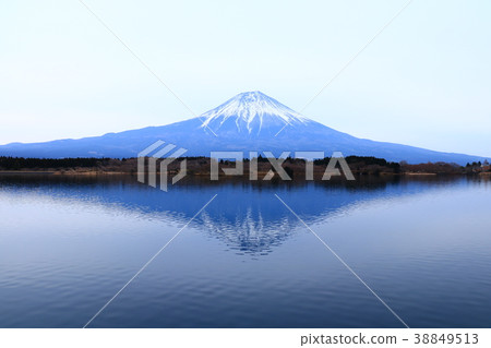 Landscape of upside-down Fuji and Lake Tanuki 38849513