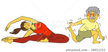 做飲食瑜伽的少婦和老人 38851352