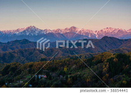 Morning glow of the North Alps Morning glow of the North Alps 38854441