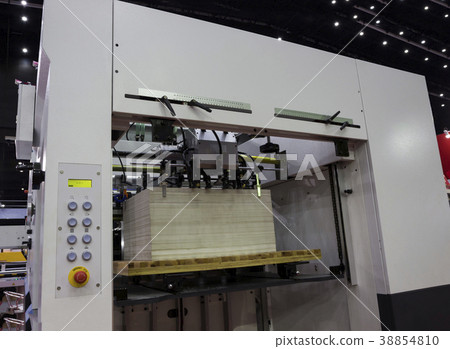 the die cutting machine 38854810