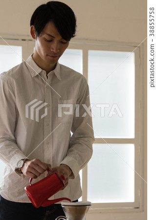 生活方式滴水的人 生活方式滴水的人 38855758