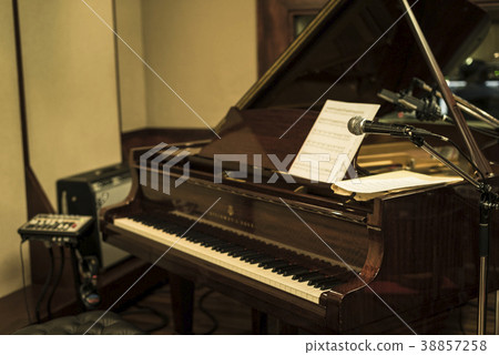 Recording image Recording image 38857258