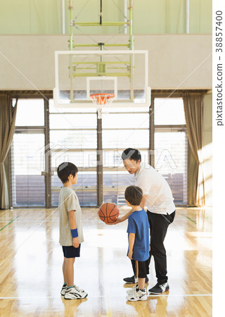 Kids basket 38857400