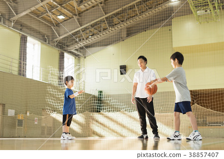 Kids basket Kids basket 38857407