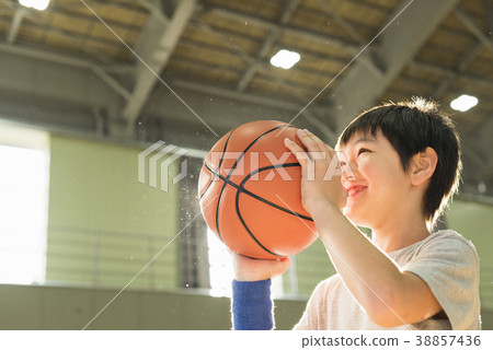 Kids basket 38857436