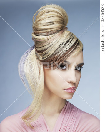 Sexy blonde Sexy blonde 38864528