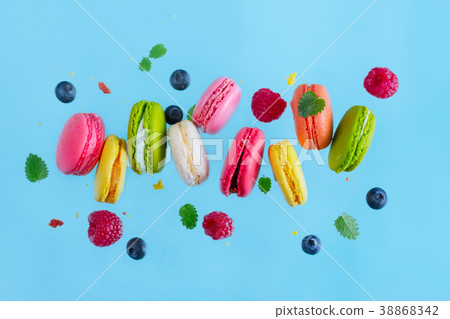 Macaroons cookies on pink 38868342