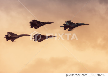 Modern Russian strike fighters 38870292