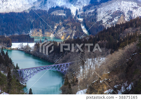 The first Sadami River bridge Tohoku winter scenery [Onuma-gun, Fukushima Prefecture Mishima Town] 38875165