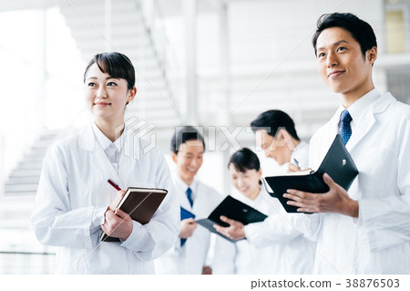 商務男人和女人 38876503