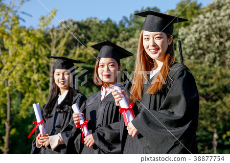 Campus life - Graduation ceremony with friends, get a good start. 291 Campus life - Graduation ceremony with friends, get a good start. 291 38877754