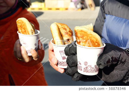 Stock photo for sketch scenery of Korean traditional market. Various products are sold in the market. 122 Stock photo for sketch scenery of Korean traditional market. Various products are sold in the market. 122 38878346