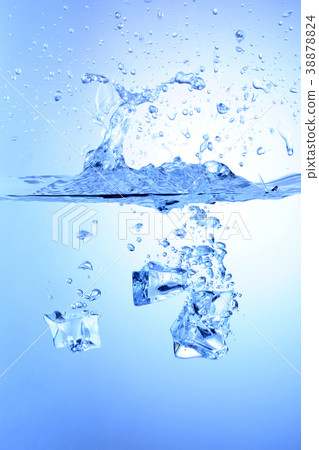 Spread, various objects in water and air bubbles over white background. 003 38878824