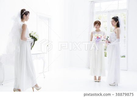 Wedding bride woman marriage bridal 38879875
