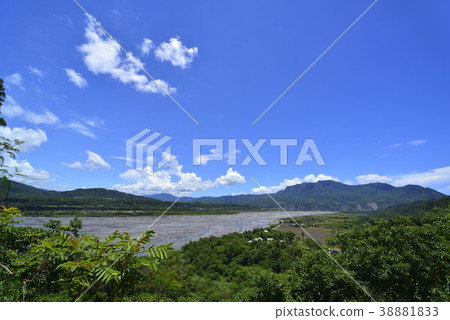 臺灣,台東,鄉村,農村,郊外,藍天,白雲,卑南,卑南溪,森林,山 臺灣,台東,鄉村,農村,郊外,藍天,白雲,卑南,卑南溪,森林,山 38881833