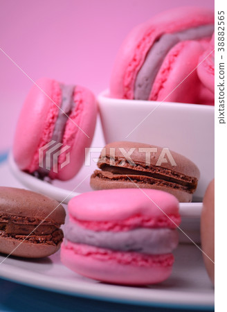 traditional french macarons traditional french macarons 38882565