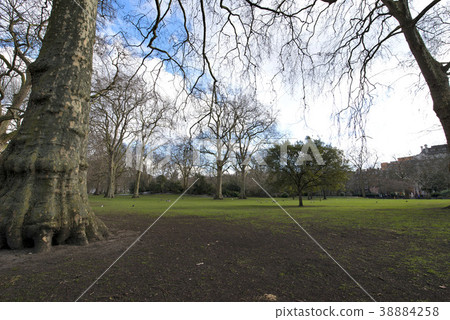 London St James Park 38884258