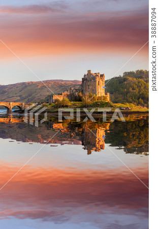 The Eilean Donan Castle with sunset, Scotland The Eilean Donan Castle with sunset, Scotland 38887094