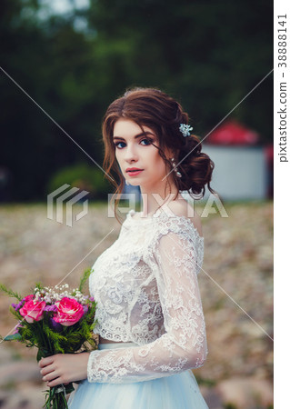bride in wedding dress 38888141