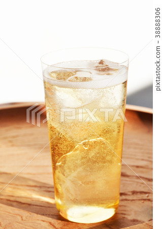 海波杯和蘇打水分裝　 38888306