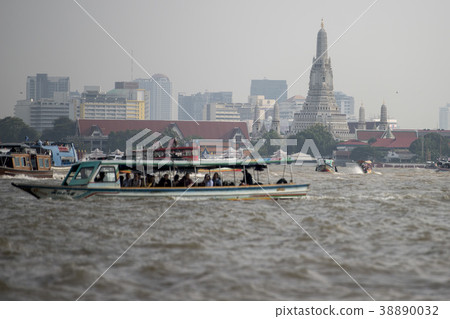 THAILAND BANGKOK CHAO PHRAYA RIVER 38890032