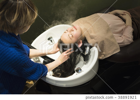 美髮沙龍洗髮水 38891921