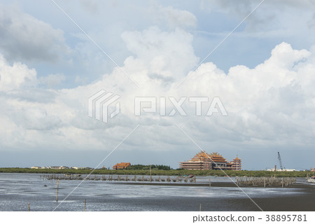 Fangyuan Wetland Fangyuan Wetland 38895781