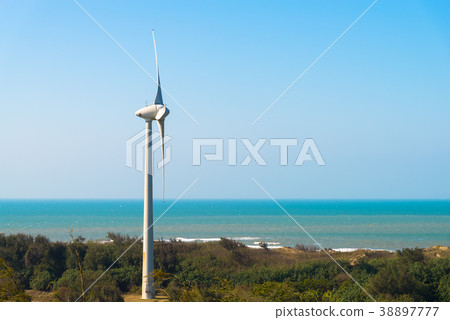 風力發電機與海 Wind turbines and the sea 風力発電と海 崎頂 苗栗 竹南 風力發電機與海 Wind turbines and the sea 風力発電と海 崎頂 苗栗 竹南 38897777
