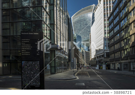 The Walkie Talkie Building seen from Fenchurch St The Walkie Talkie Building seen from Fenchurch St 38898721