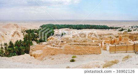 Tourists in oasis Chebika, Sahara desert.Tunisia 38902126