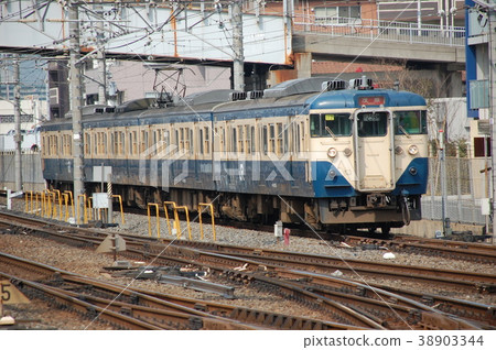 Old-fashioned ska-colored 113 series 38903344