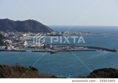 Hayama port 38903469