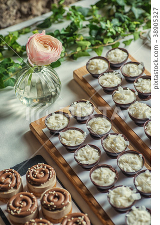 different types of sweet dessert on board, patisse different types of sweet dessert on board, patisse 38905327