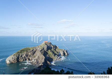 Scenic view of San Juan de Gaztelugatxe 38906968