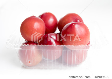 Plum easy to use simple white background Plum easy to use simple white background 38909600