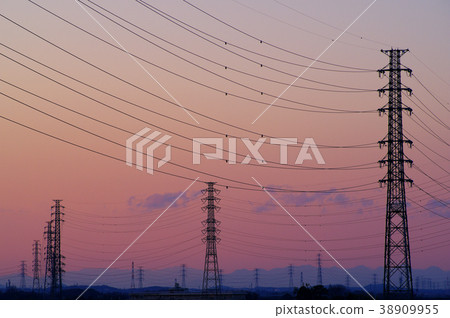 Background of the high pressure transmission line in the evening sky c-2 38909955