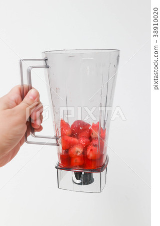 strawberry or strawberry smoothie 38910020