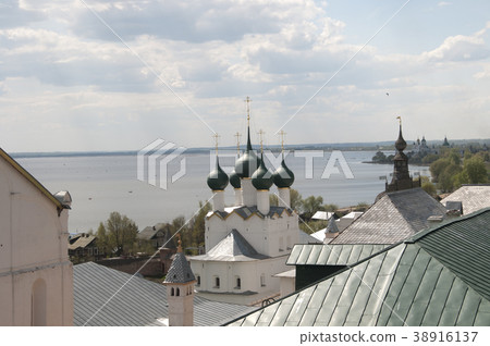 Rostov the Great in spring 38916137