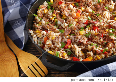 close-up of  Beef and long grain rice 38916183